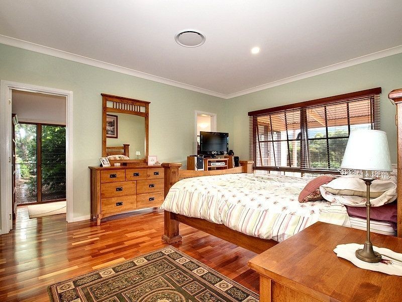 7 Stavewood Court, Samford QLD 4520