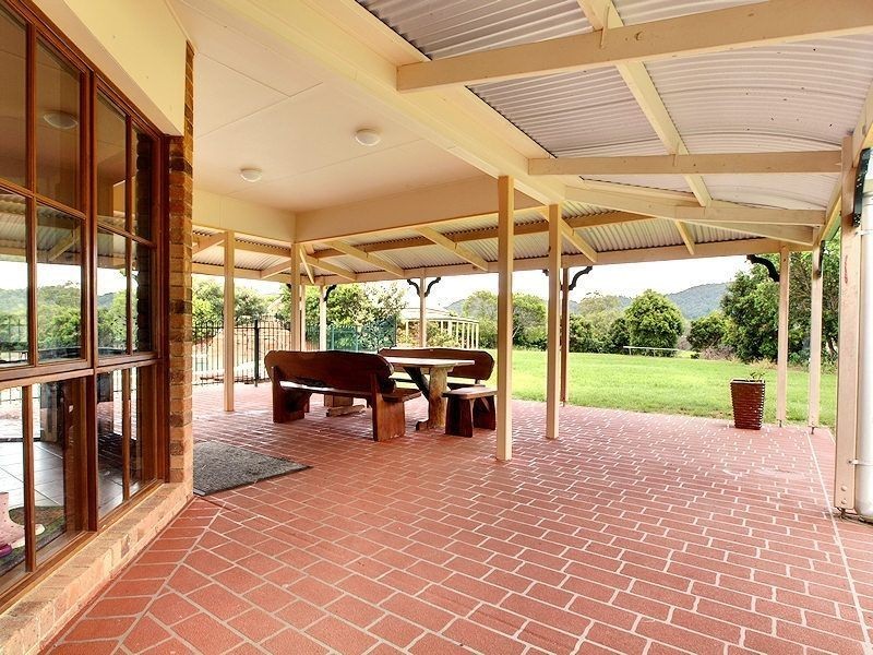 7 Stavewood Court, Samford QLD 4520