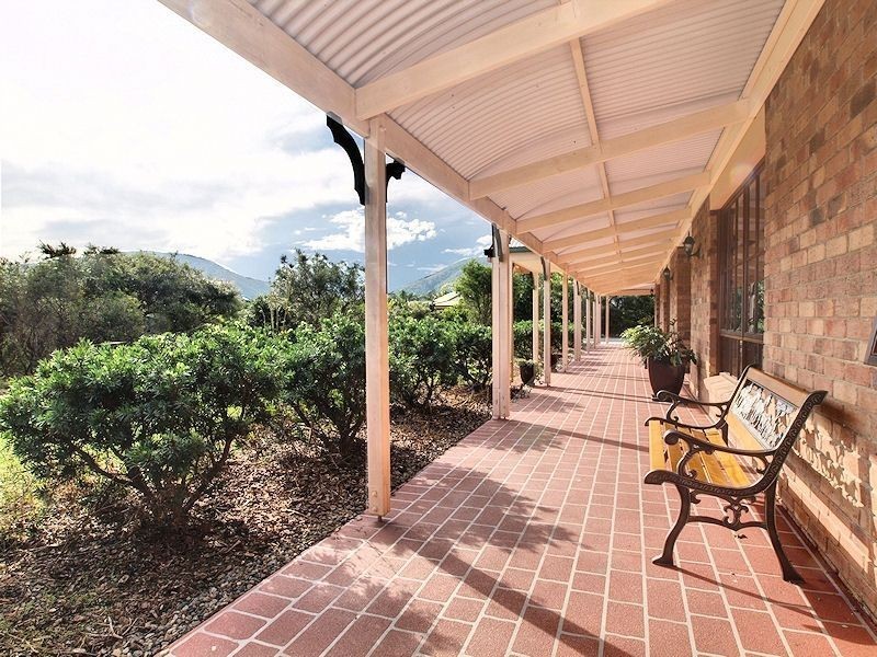 7 Stavewood Court, Samford QLD 4520