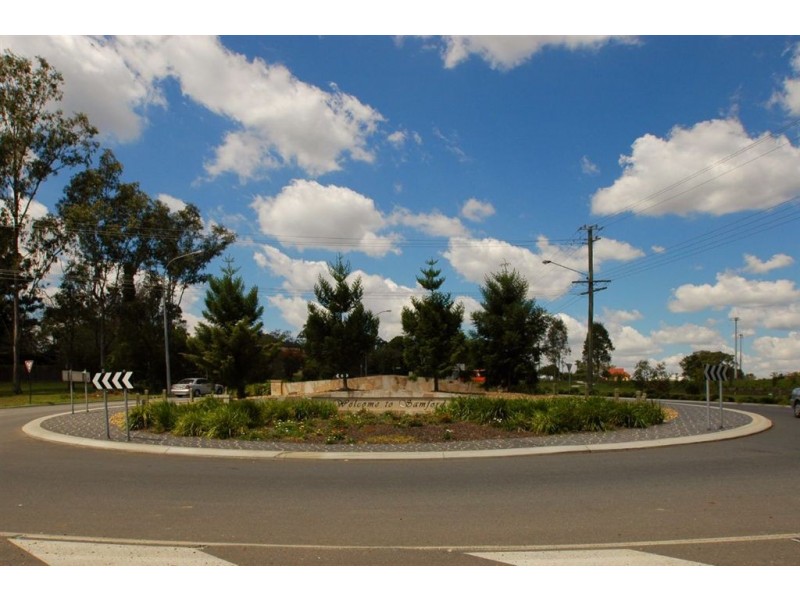 3 Vaucluse Ct, Samford Valley QLD 4520