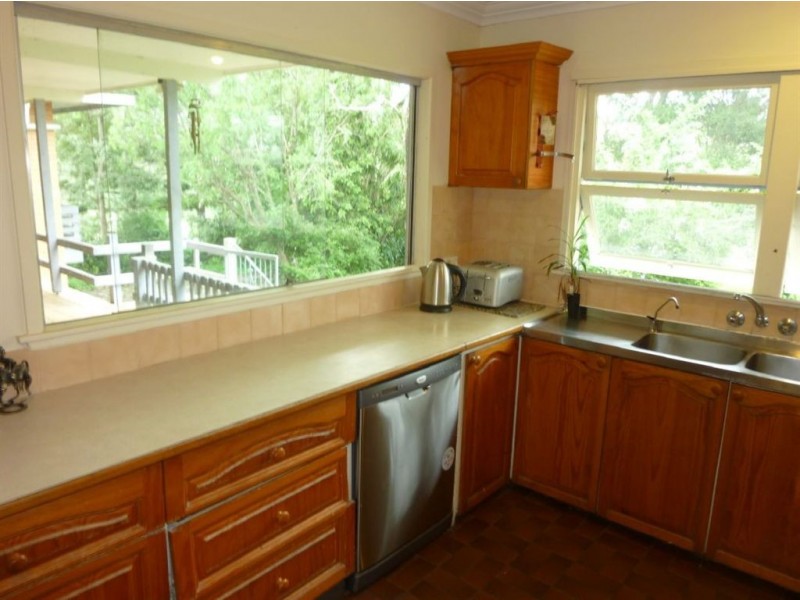 243 Mount Glorious Road, Samford QLD 4520