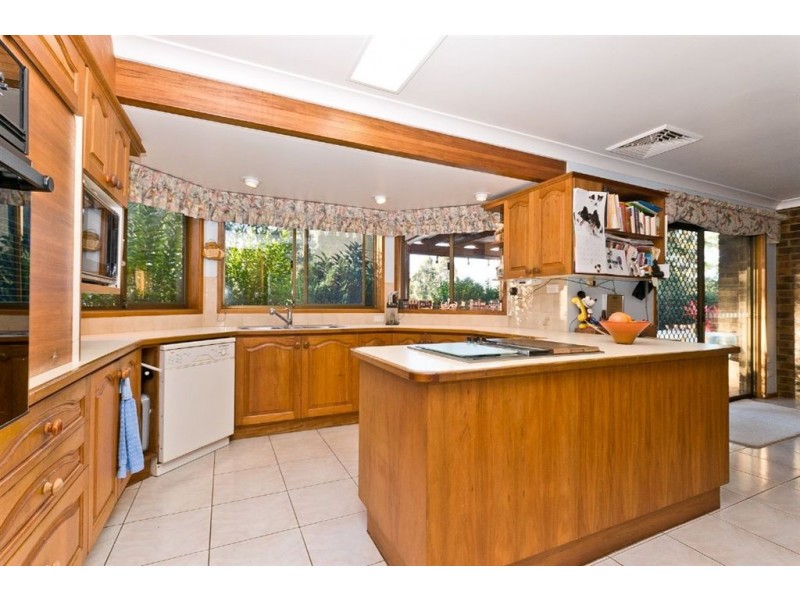 4 Mangifera Close, Samford QLD 4520