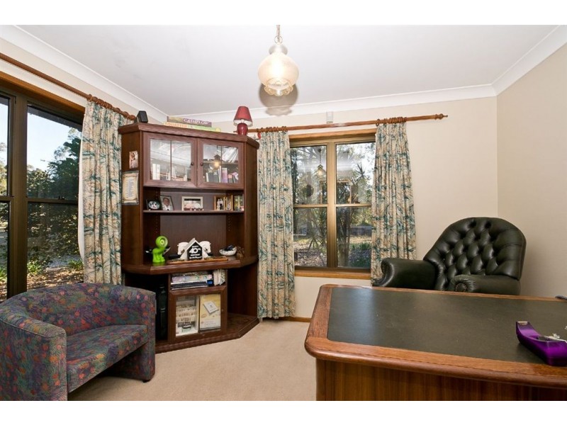 4 Mangifera Close, Samford QLD 4520