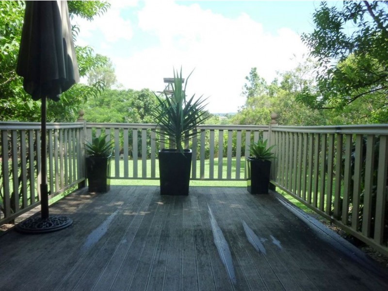 8 Dundialla Way, Samford QLD 4520