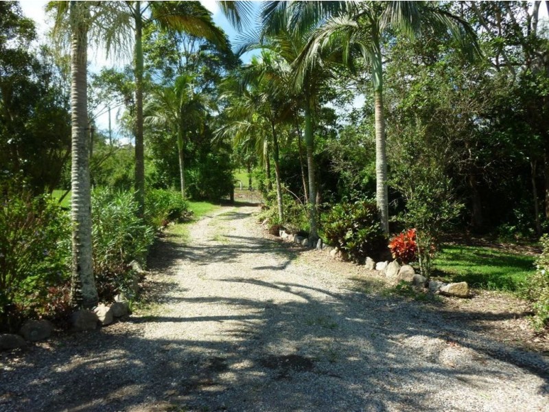 8 Dundialla Way, Samford QLD 4520