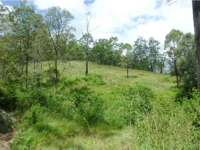 7 McCausland Court, Clear Mountain QLD 4500