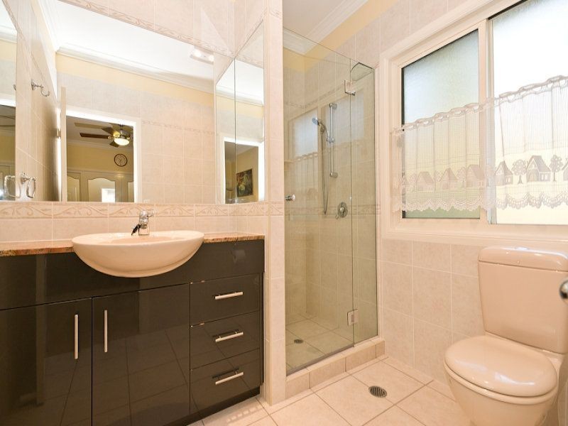 31 Warwick Lane, Samford QLD 4520