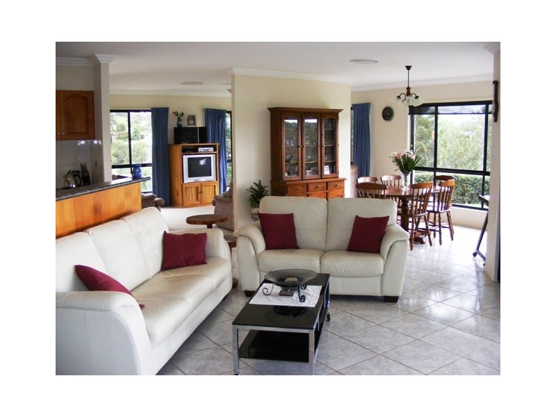 26 Willem, Draper QLD 4520