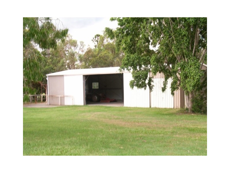 16 Davison, Camp Mountain QLD 4520