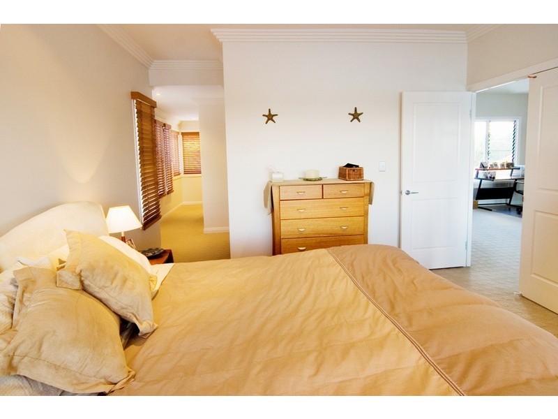 64 Chelsea Cres, Minyama QLD 4575