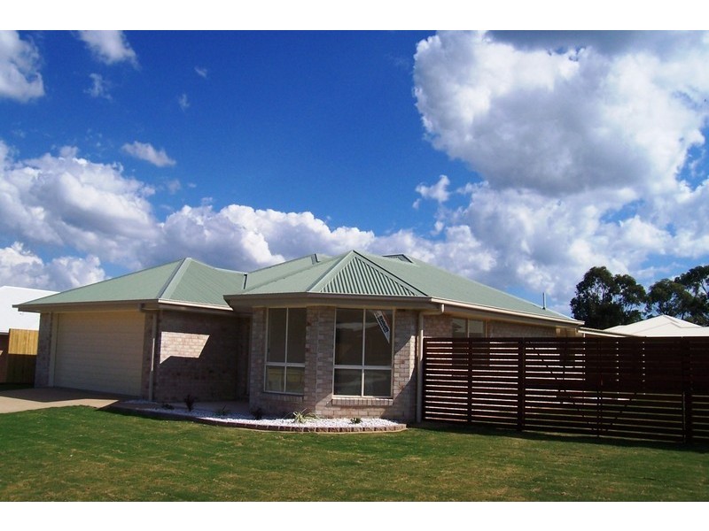 30 Heights Road, Beerwah QLD 4519