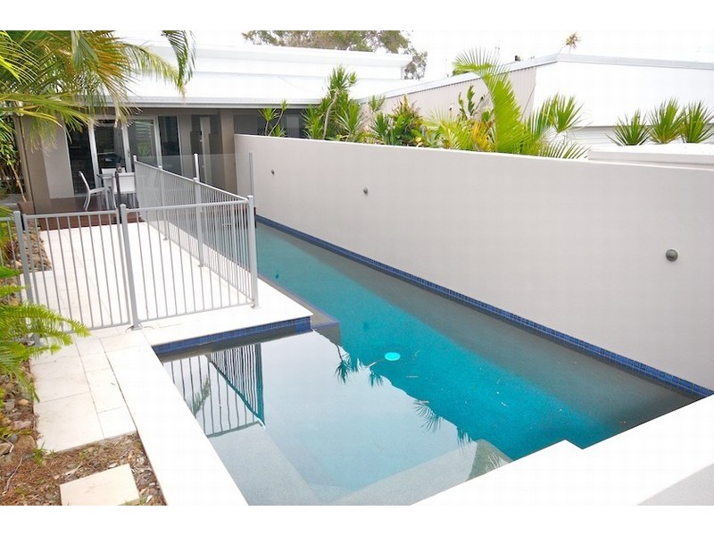 Warana QLD 4575