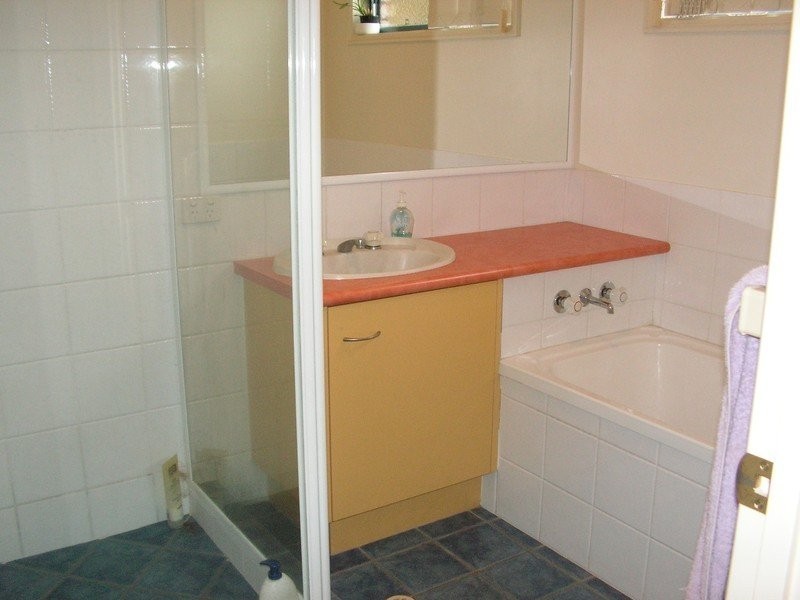 9 Caulfield Close, Little Mountain QLD 4551