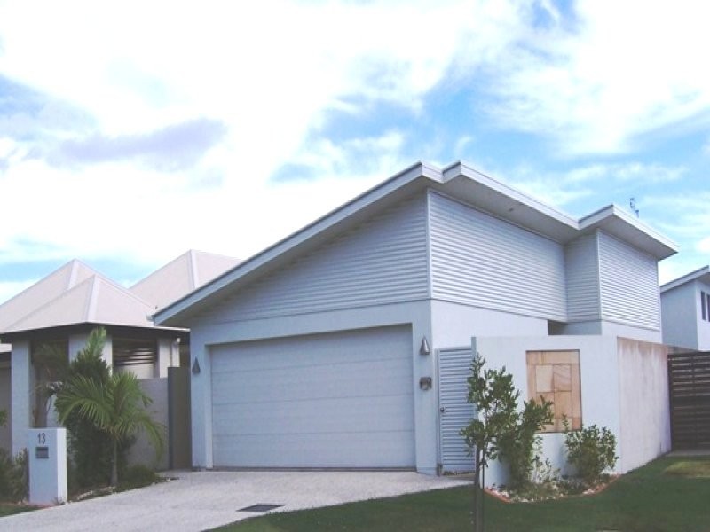 13 Martinique Ct, Kawana Island QLD 4575
