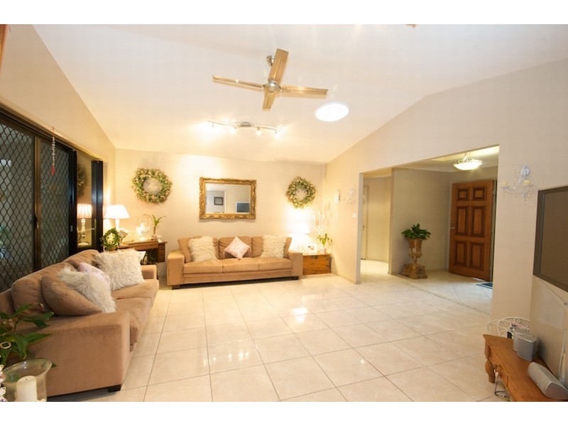 35 Sycamore Drive, Currimundi QLD 4551