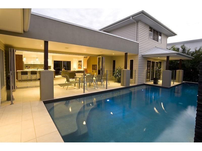 10 Cuba Court, Kawana Island QLD 4575