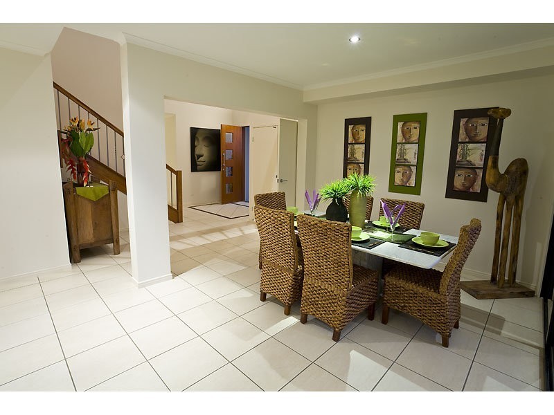 12 Maldives Place, Kawana Island QLD 4575