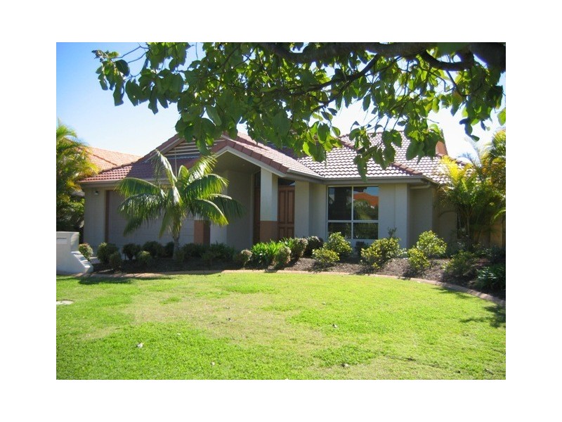 3 Majorca Place, Kawana Island QLD 4575