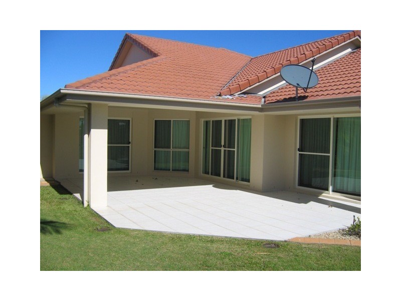 3 Majorca Place, Kawana Island QLD 4575