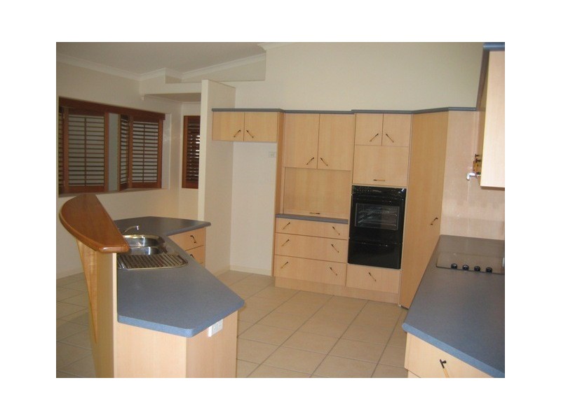 3 Majorca Place, Kawana Island QLD 4575