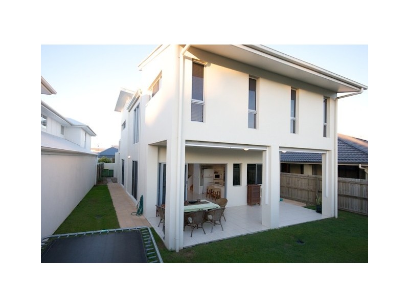 10 Zante Lane, Kawana Island QLD 4575
