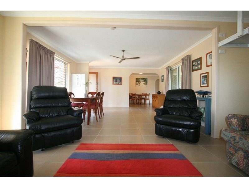 13 Bapaume Court, Aroona QLD 4551