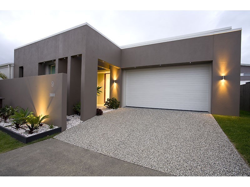 9 Cocos Court, Kawana Island QLD 4575
