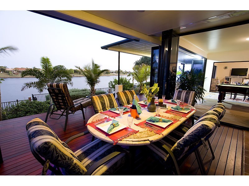 24 Bahamas Circuit, Kawana Island QLD 4575