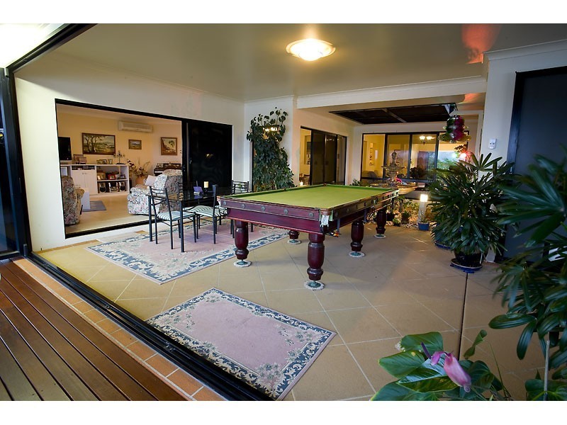 24 Bahamas Circuit, Kawana Island QLD 4575