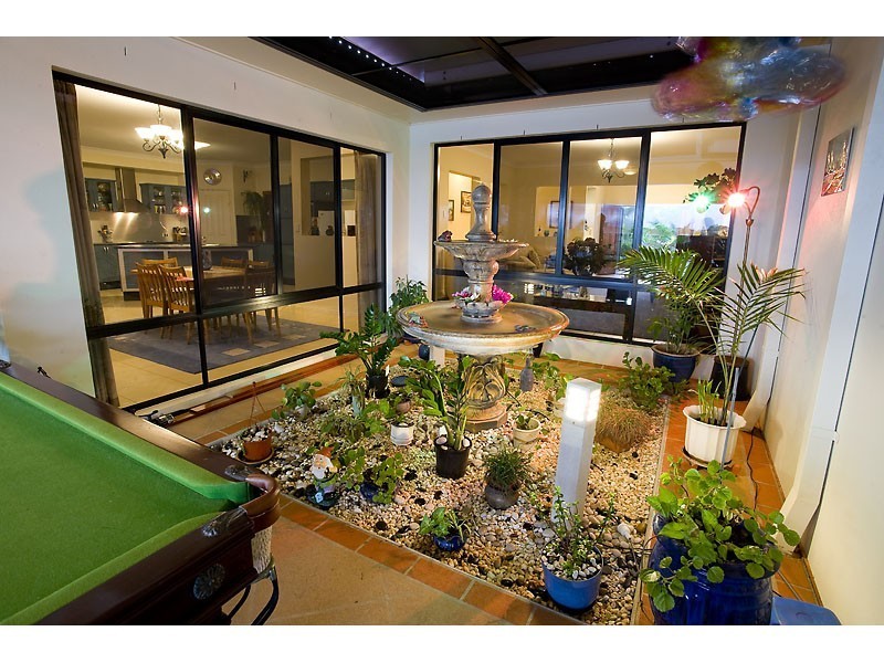 24 Bahamas Circuit, Kawana Island QLD 4575