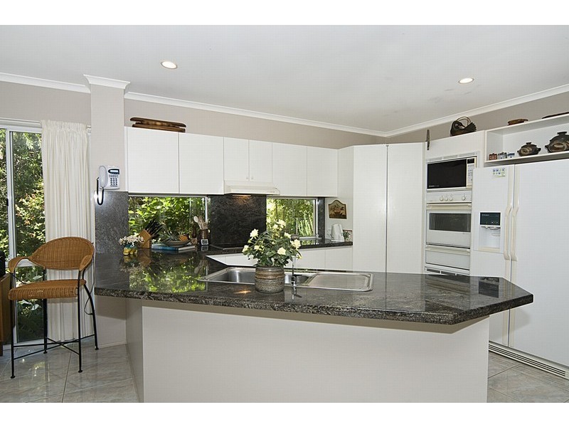 33 Pacific View Drive, Tinbeerwah QLD 4563