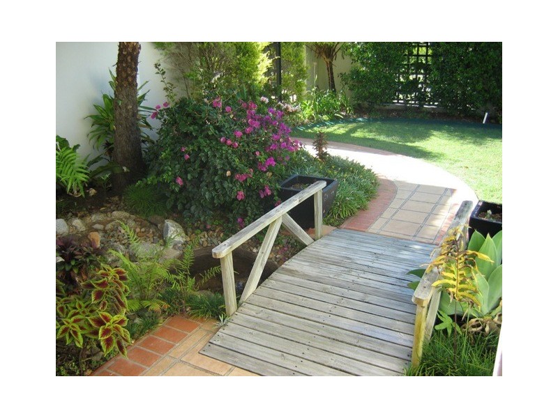 21 Mykonos Court, Kawana Island QLD 4575