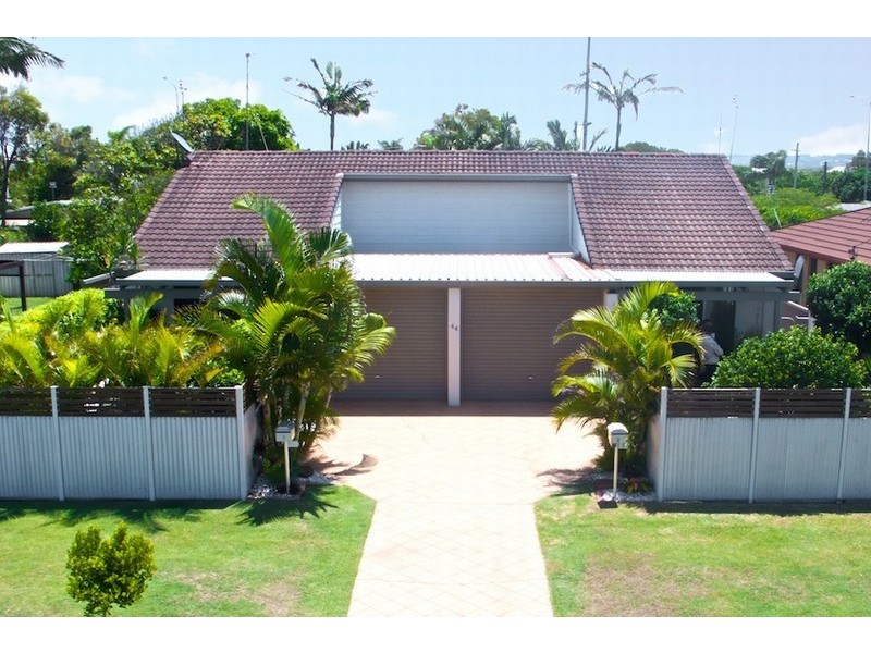Warana QLD 4575