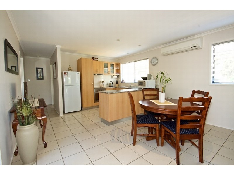 Warana QLD 4575
