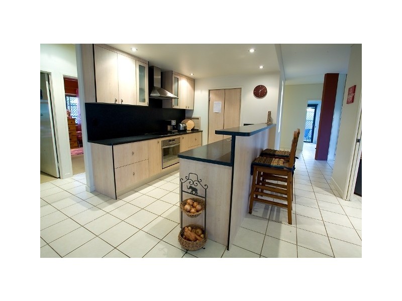 22 Mykonos Court, Kawana Island QLD 4575