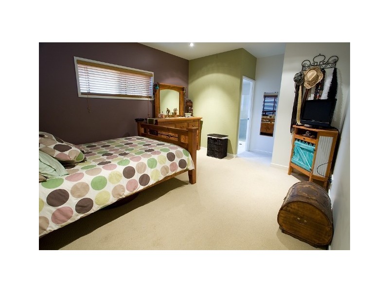 22 Mykonos Court, Kawana Island QLD 4575