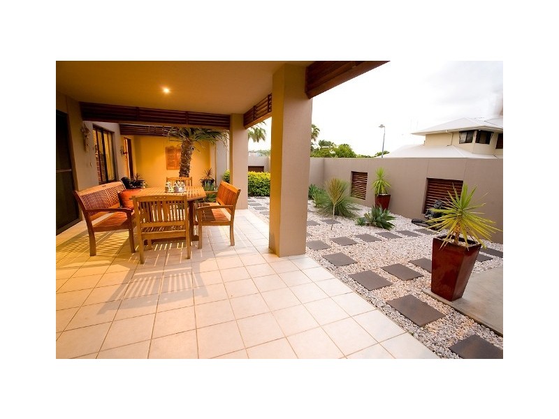 22 Mykonos Court, Kawana Island QLD 4575