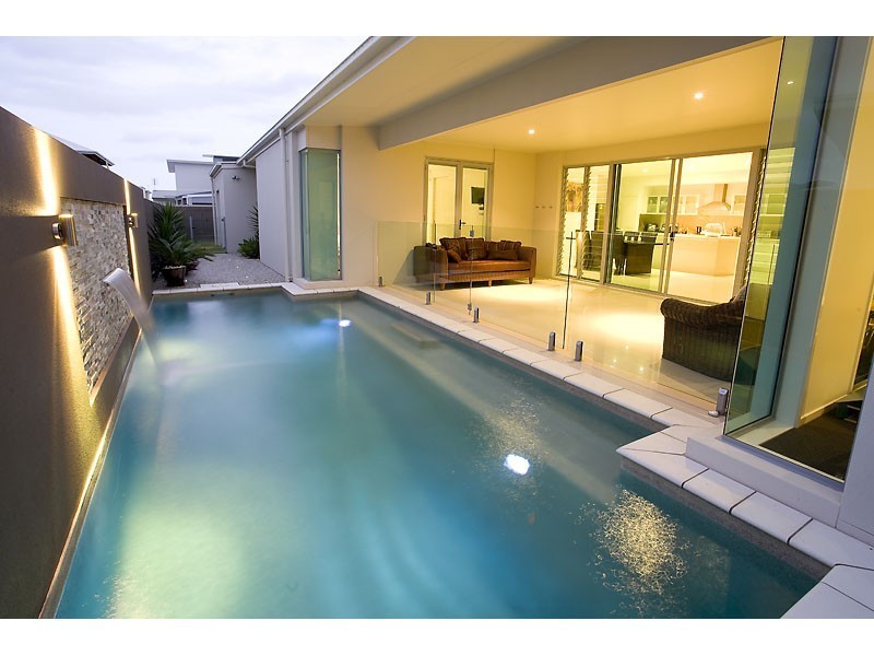 9 Cocos Court, Kawana Island QLD 4575
