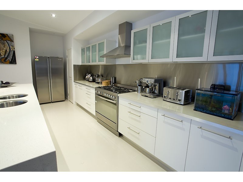 9 Cocos Court, Kawana Island QLD 4575