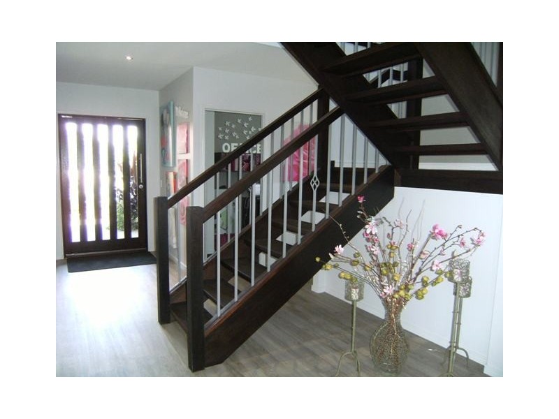 9 Magnetic Street, Kawana Island QLD 4575
