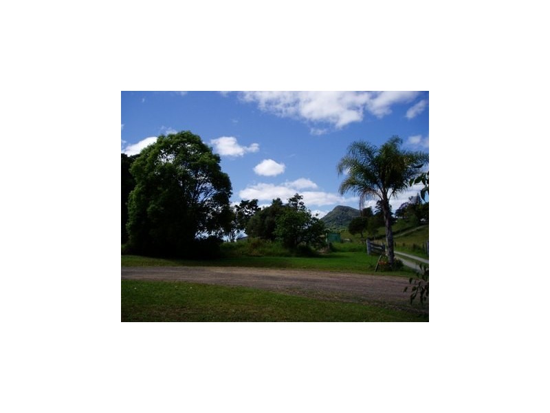 36 Fig Tree Lane, Lake Macdonald QLD 4563