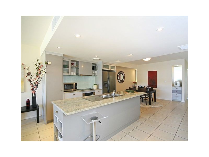 26/1 Grenada Way, Kawana Island QLD 4575