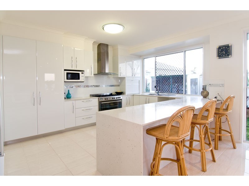 3 Panama Court, Kawana Island QLD 4575