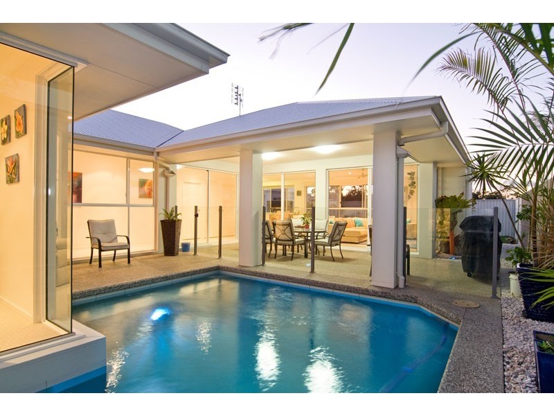 3 Panama Court, Kawana Island QLD 4575