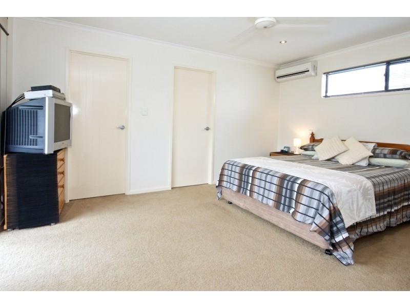 7 Jersey Place, Kawana Island QLD 4575