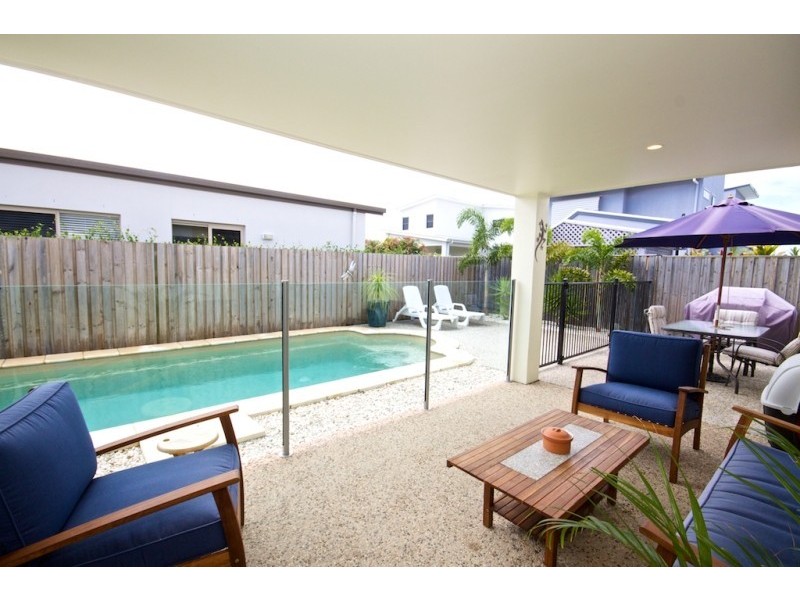 7 Jersey Place, Kawana Island QLD 4575