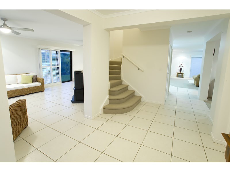 3 Lapoinya Crescent, Warana QLD 4575