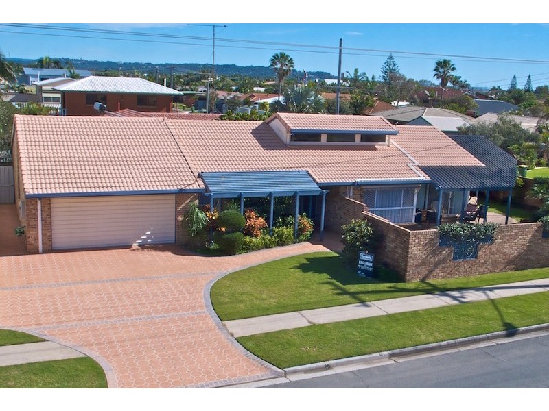 2 Coonawa Street, Buddina QLD 4575
