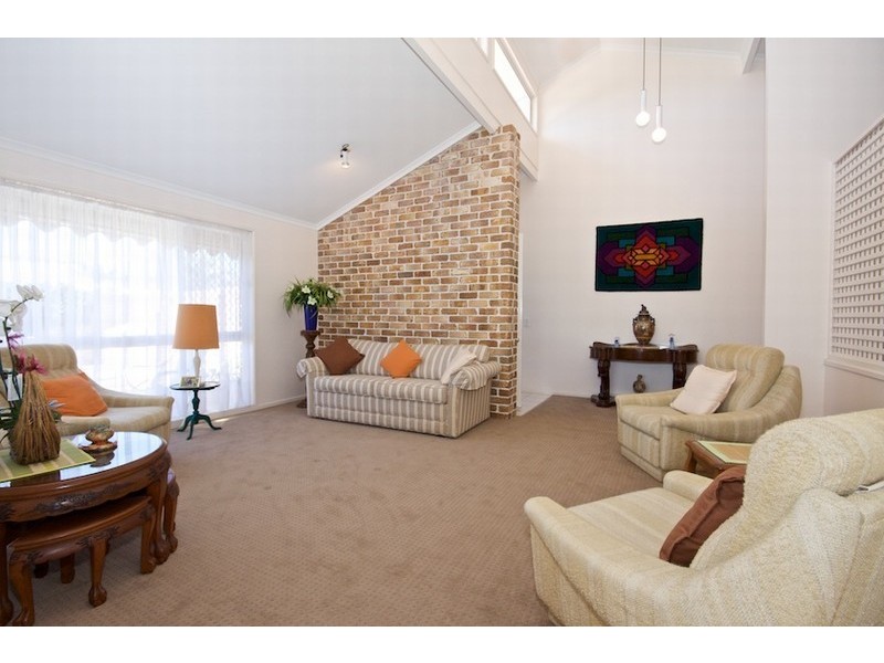 2 Coonawa Street, Buddina QLD 4575