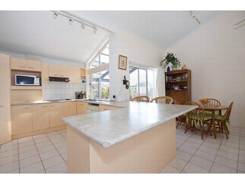 2 Coonawa Street, Buddina QLD 4575